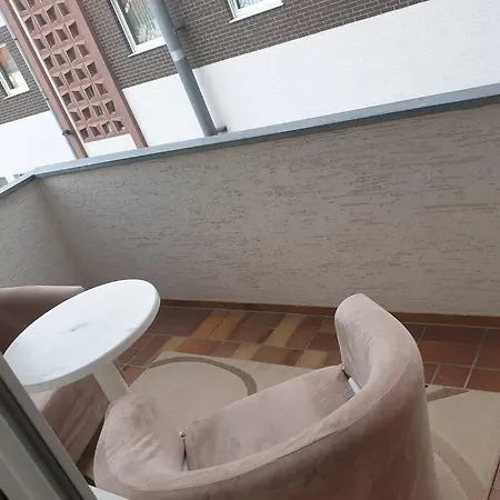 Schone 2-zimmerwohnung 60 M2